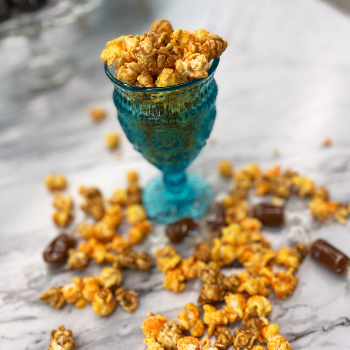 Mae’s Mix - Cheddar and Caramel Popcorn