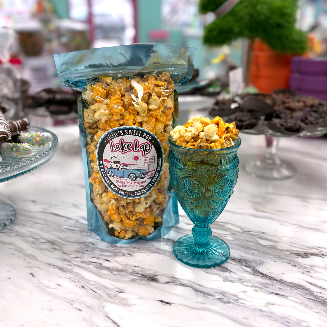 Lake Lap Popcorn - White cheddar, Cheddar and Caramel Popcorn
