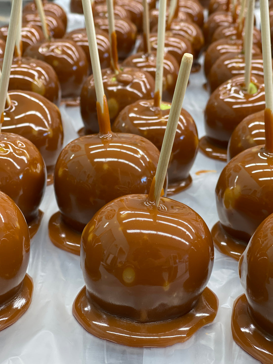 Double-Dipped Caramel Apples available for a limited time